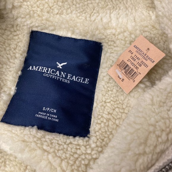 American Eagle Knit Zipper Sweater w. Sherpa Lining Size Small - Picture 4 of 6